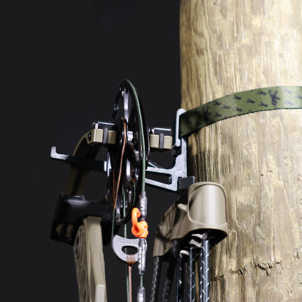 Quick Bow/Gear Hanger Kit With Strap