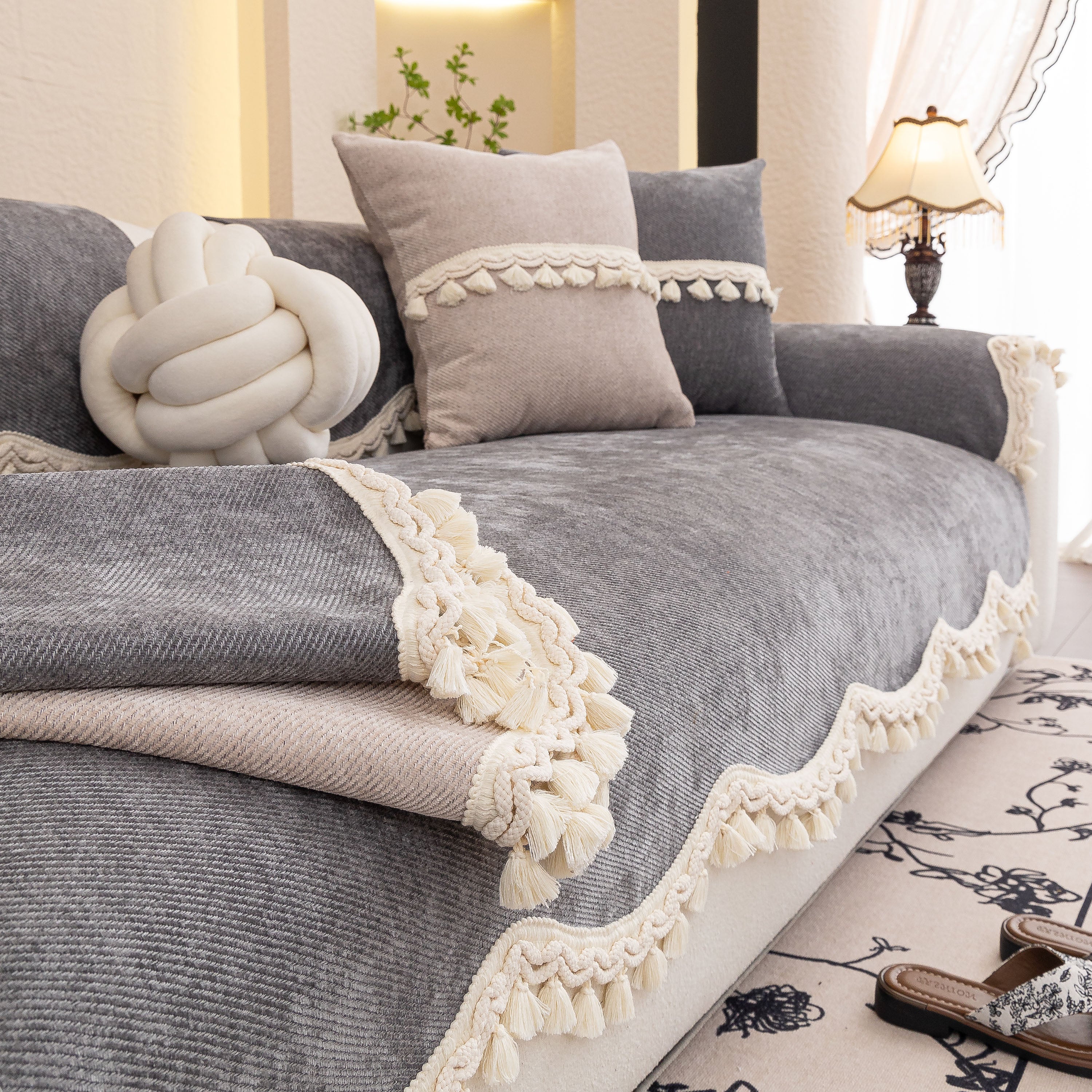 Chenille Sofa Cover Towel – Non-Slip, Washable Pets Couch Protector with Tassels