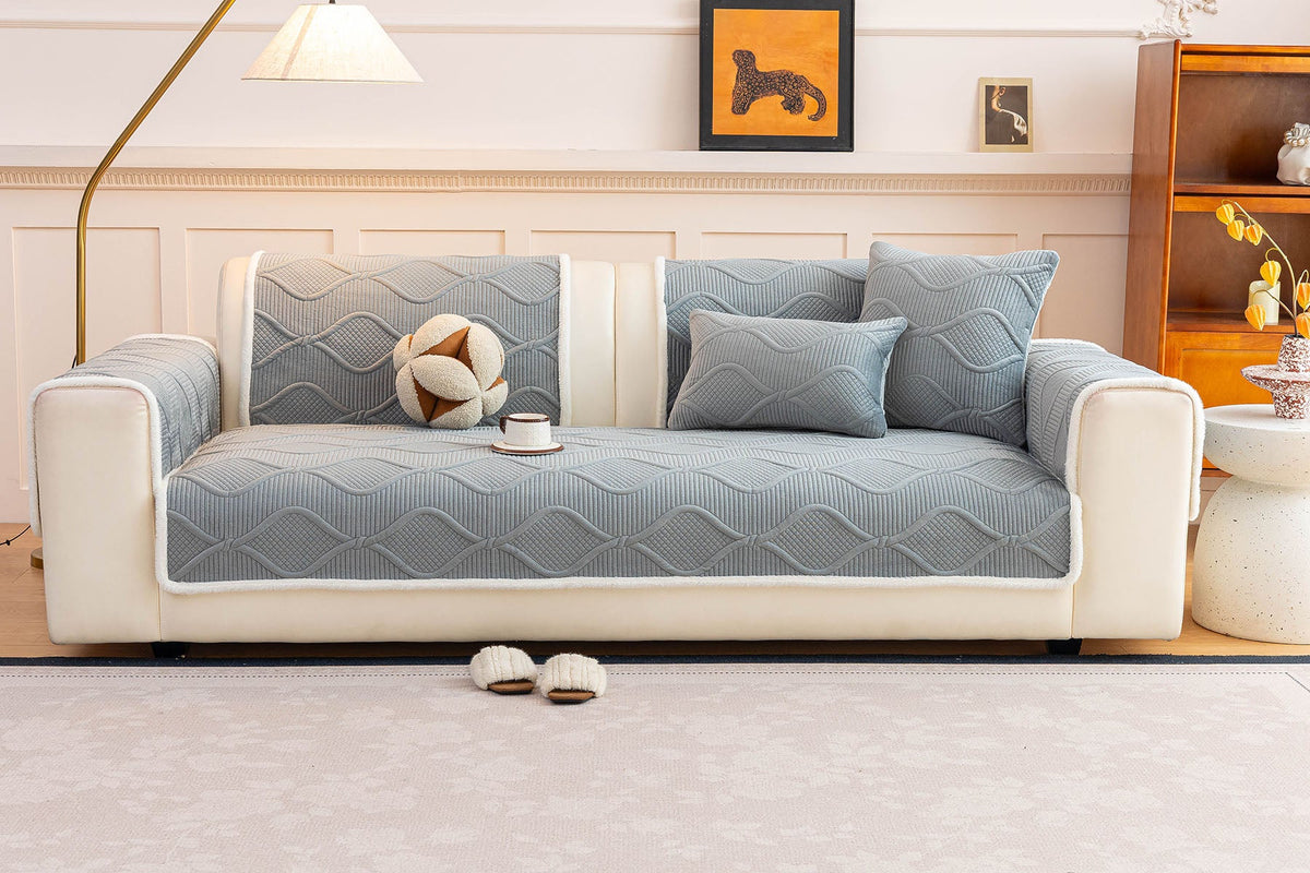 Thickened Crystal Velvet Sofa Cover, Non-Slip Quilted Couch Protector for Pets & Kids