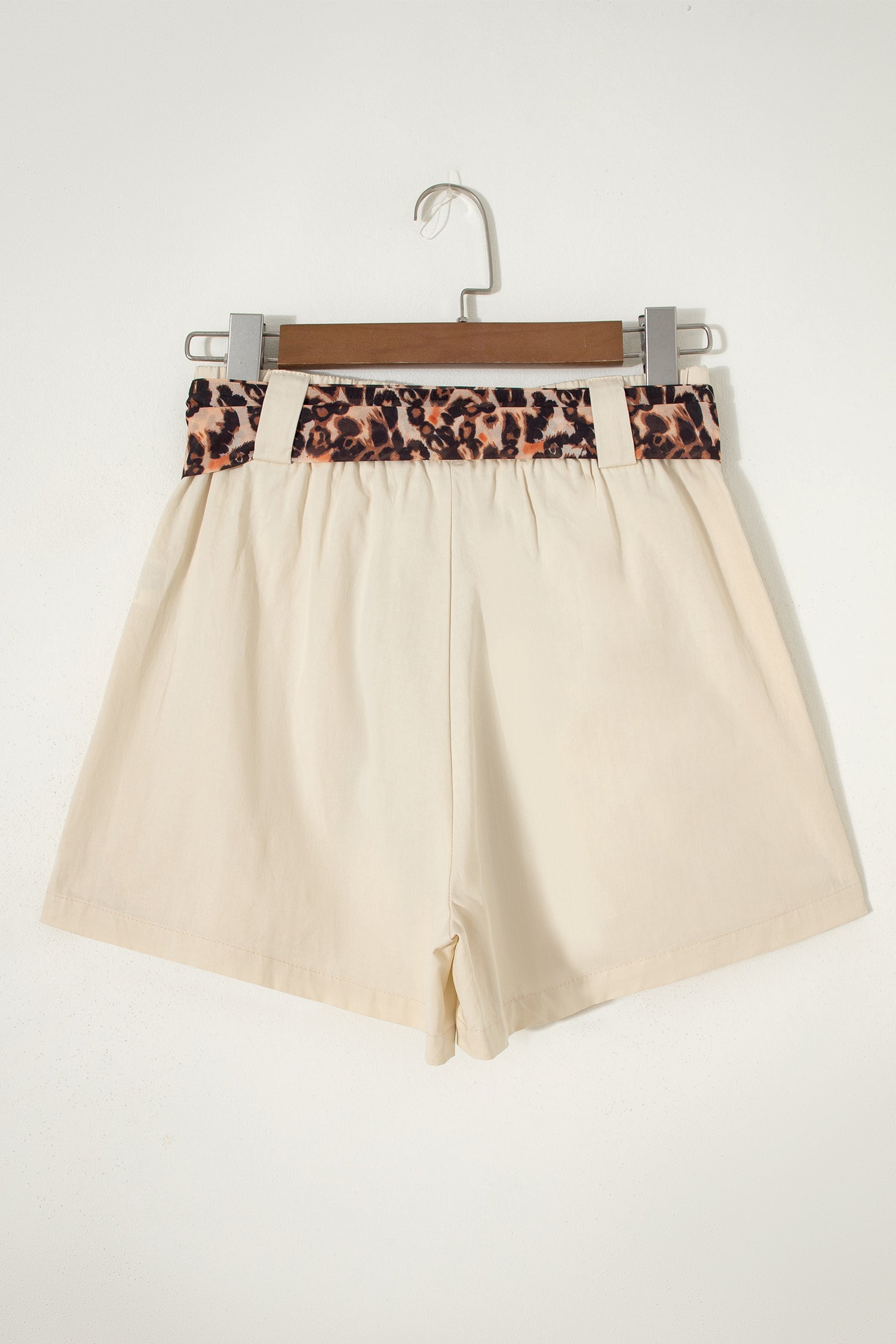 Leopard Contrast Belt Pleated Wide Leg Shorts