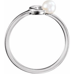 14K White Gold Cultured White Freshwater Pearl Crescent Moon Ring