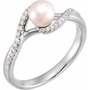 Platinum Cultured White Freshwater Pearl & 1/10 CTW Natural Diamond Ring