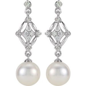Vintage-Inspired Pearl Earrings
