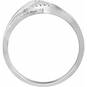 10K White Gold 1/6 CTW Natural Diamond Negative Space Ring