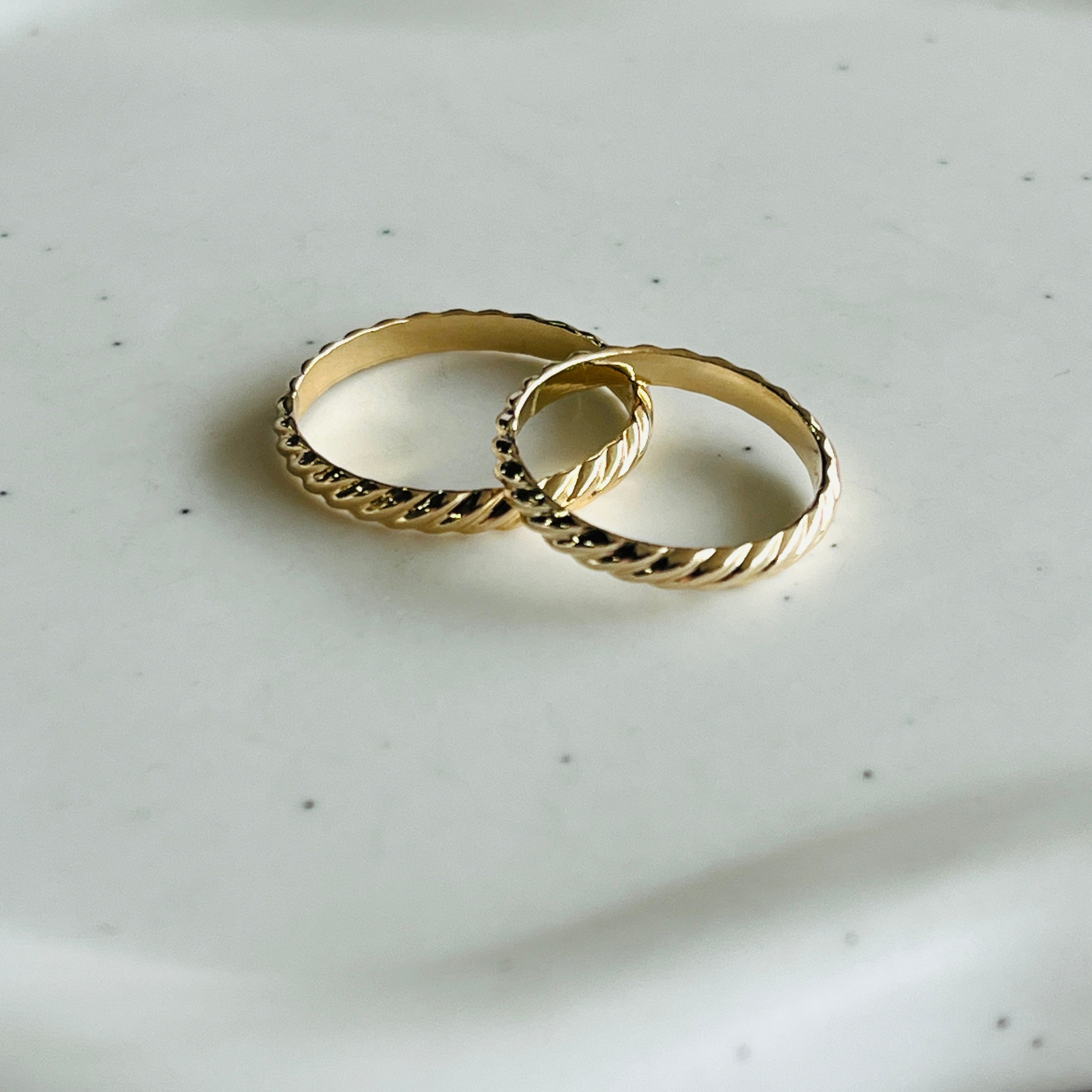 SHORE BAND RING