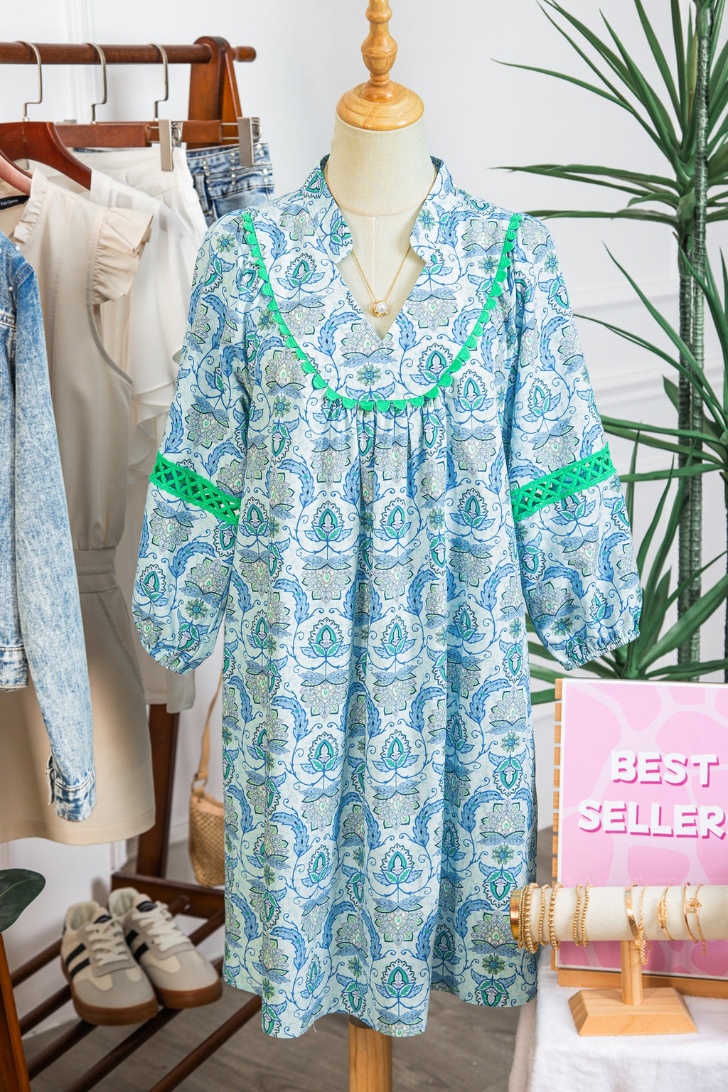 Paisley Patchwork Contrast Bracelet Sleeve Mini Dress