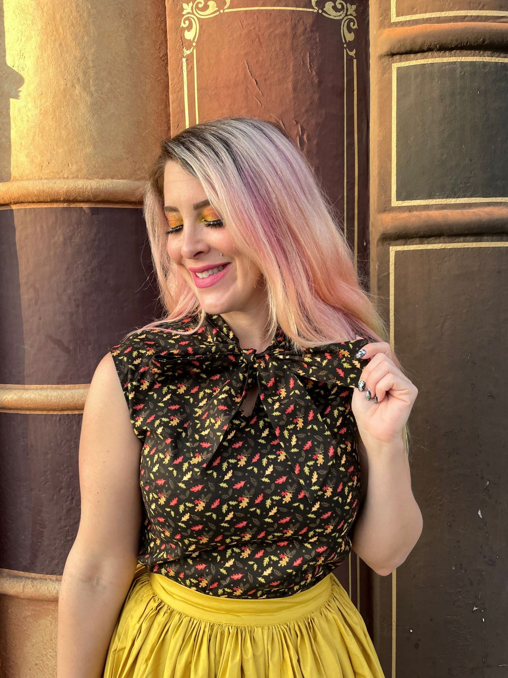 Leaves Bow Top