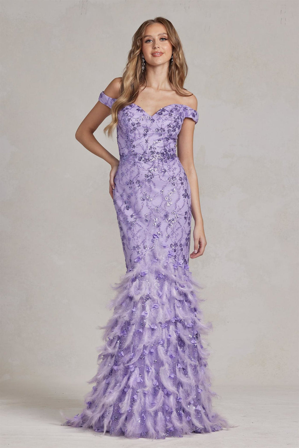 Off The Shoulder Feathers Embellished Long Red Carpet Gown w/ V-Back NXC1106