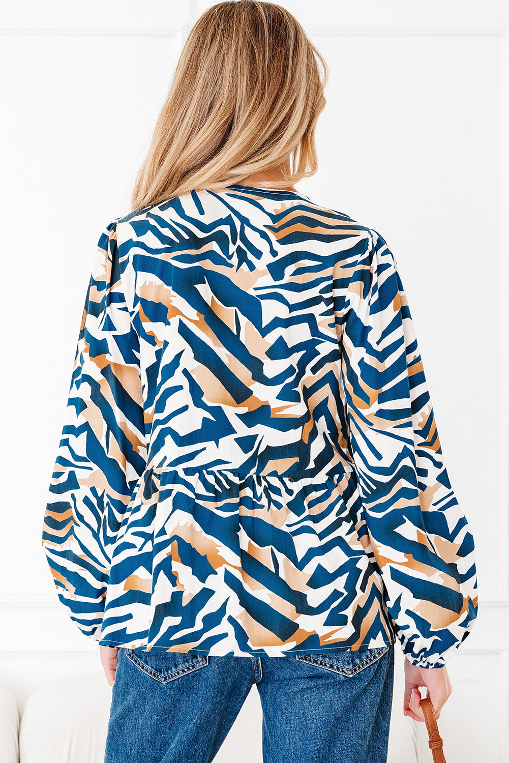 Zebra Tied Front Puff Sleeve Top