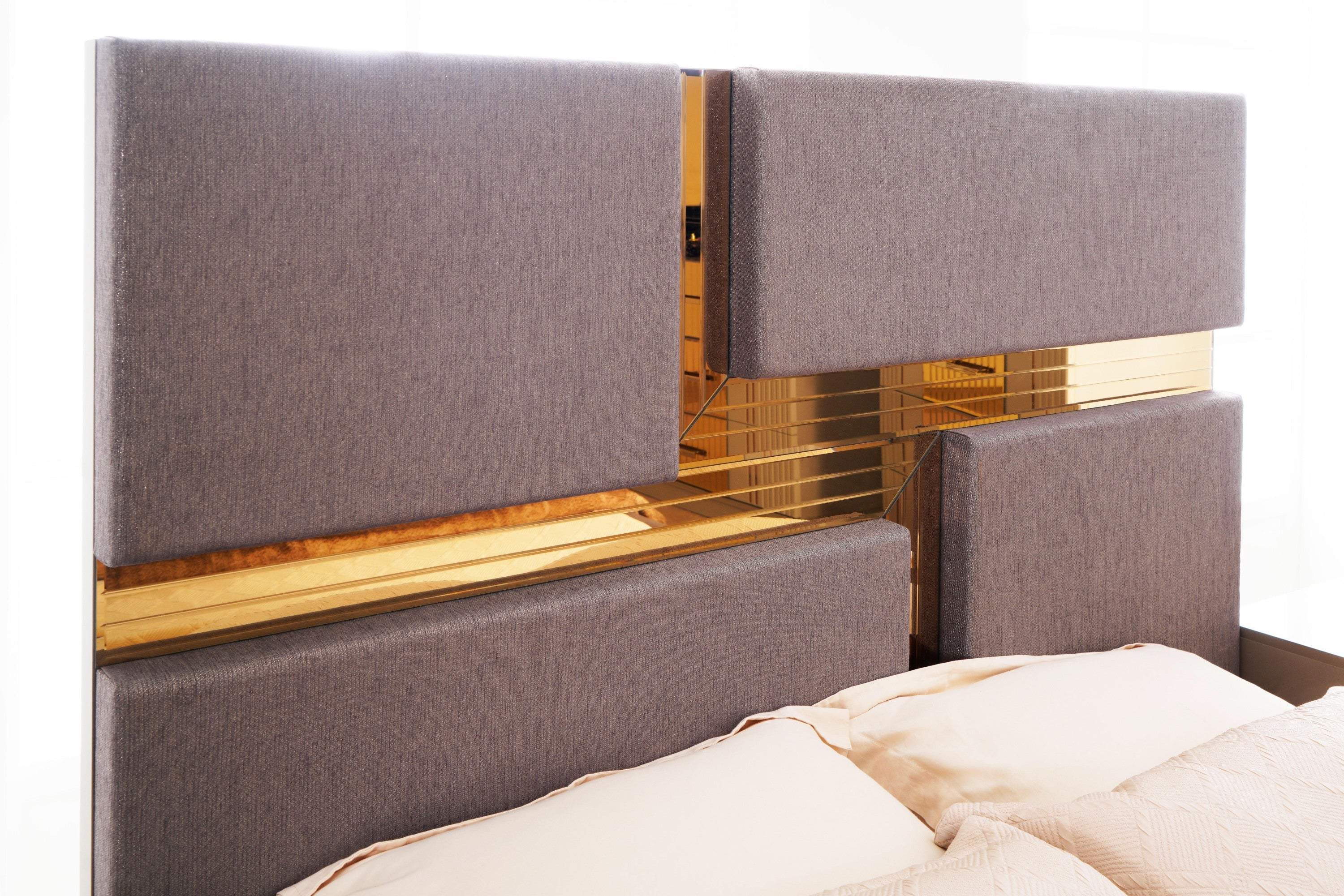 Lorenzo Queen 4 Pc Bedroom Set made with wood and gold accents in Gray(NJ warehouse Inventory)