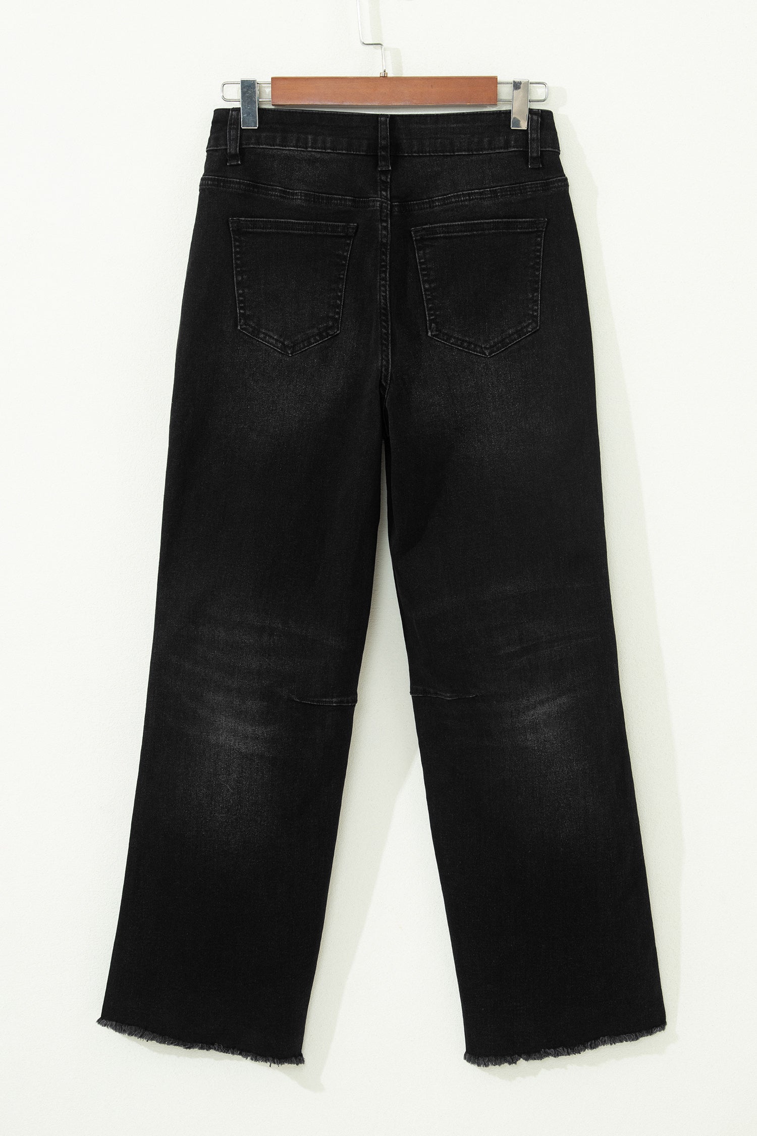 Frayed Hem Cropped Straight Leg Jeans