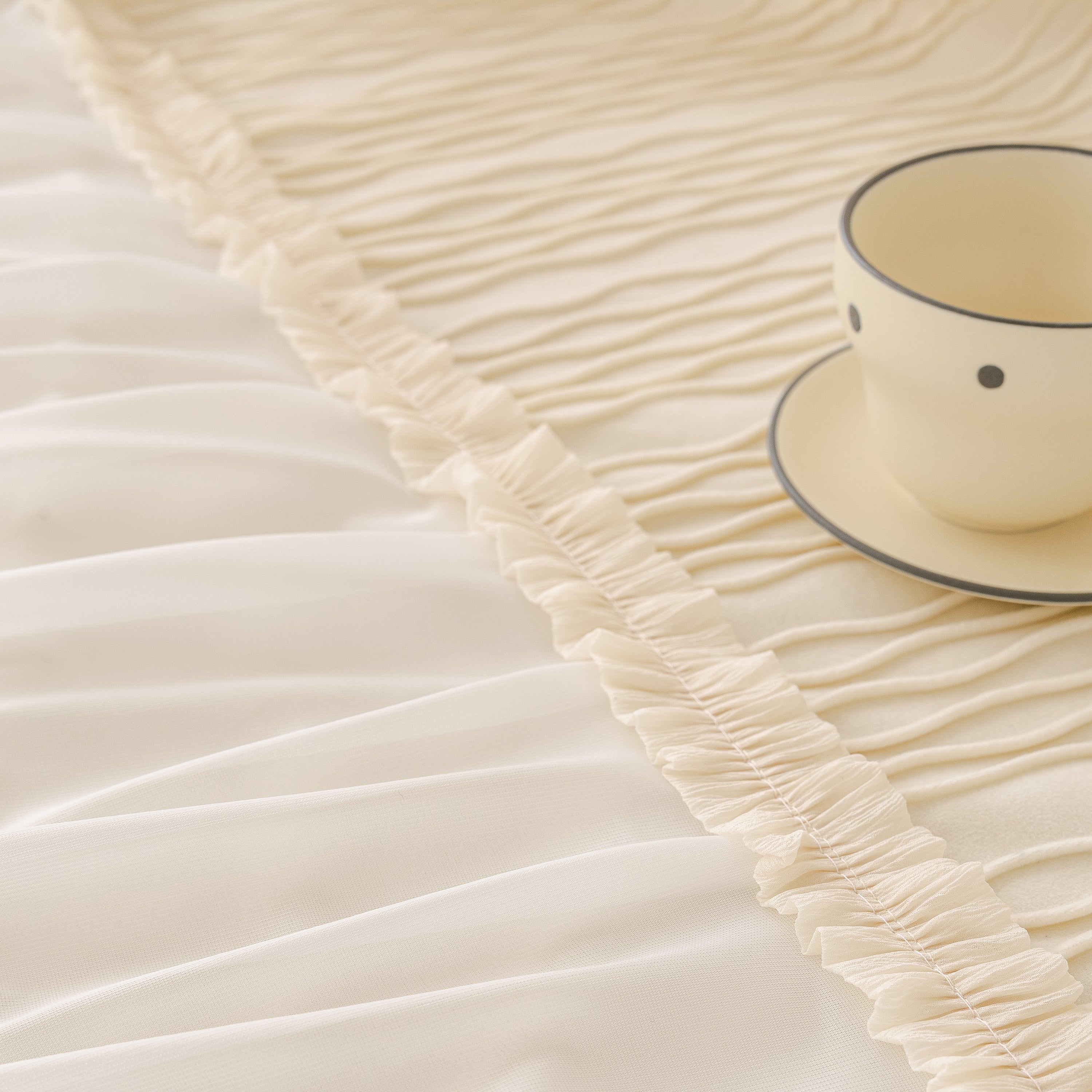 Soft Warm Flannel Couch Cover Throw Blanket with French Flounce, Beautiful Furniture Throws for Sofas