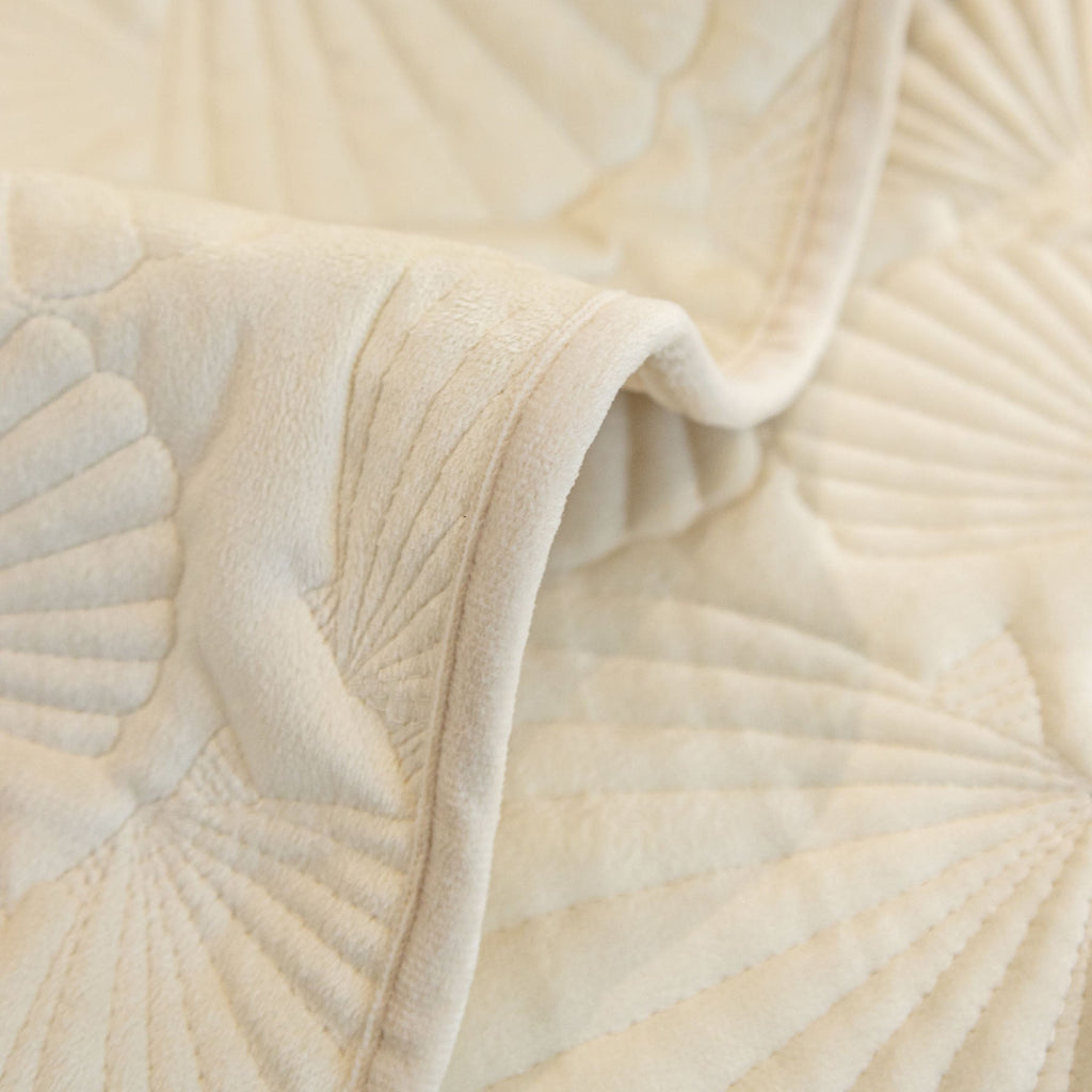 Plush Quilted Padded Sofa Cover, Non-Slip Seashell Couch Protector for Pets & Kids