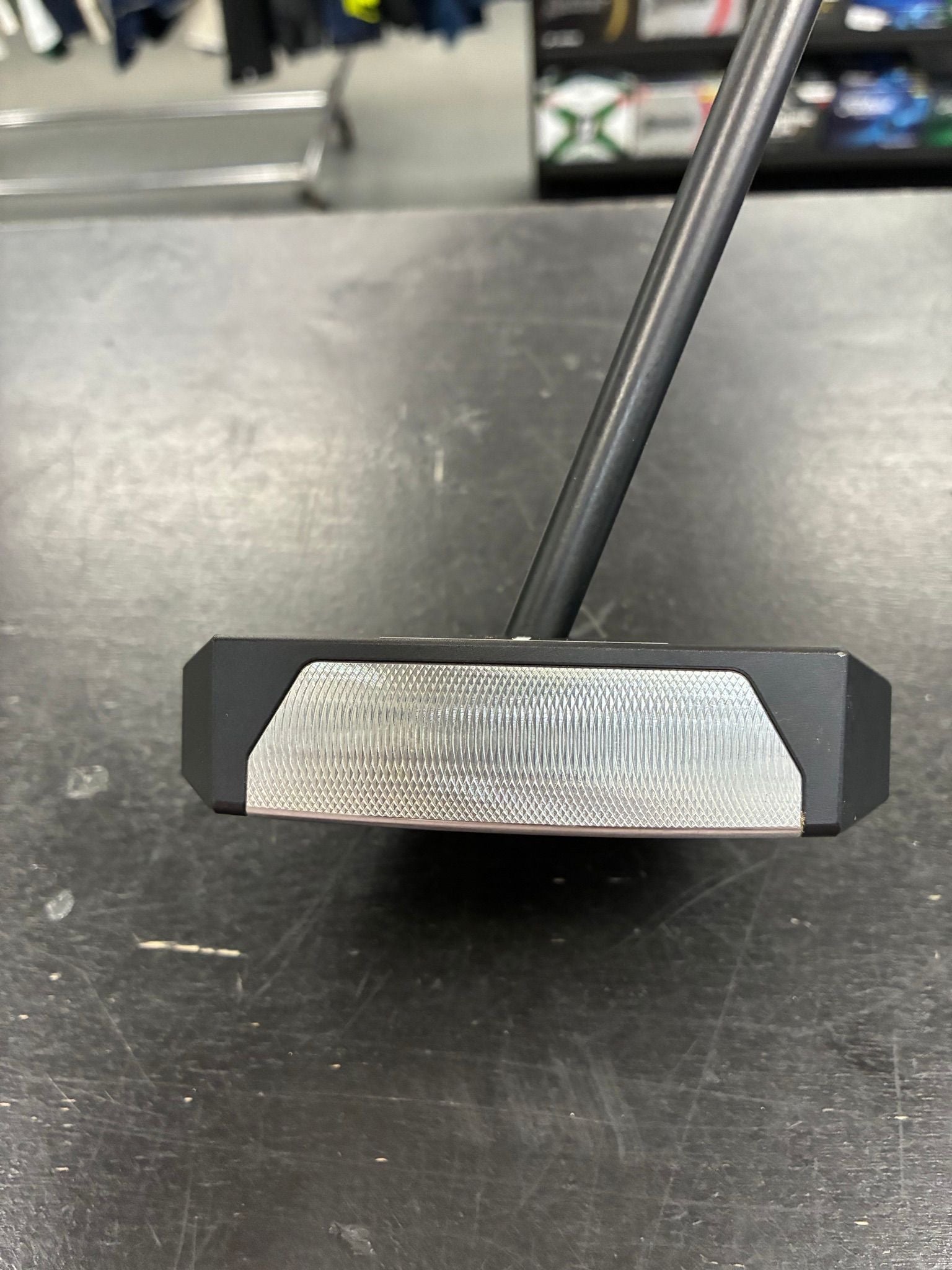 L.A.B. Golf OZ.1i Putter Right Hand 35 (Used)