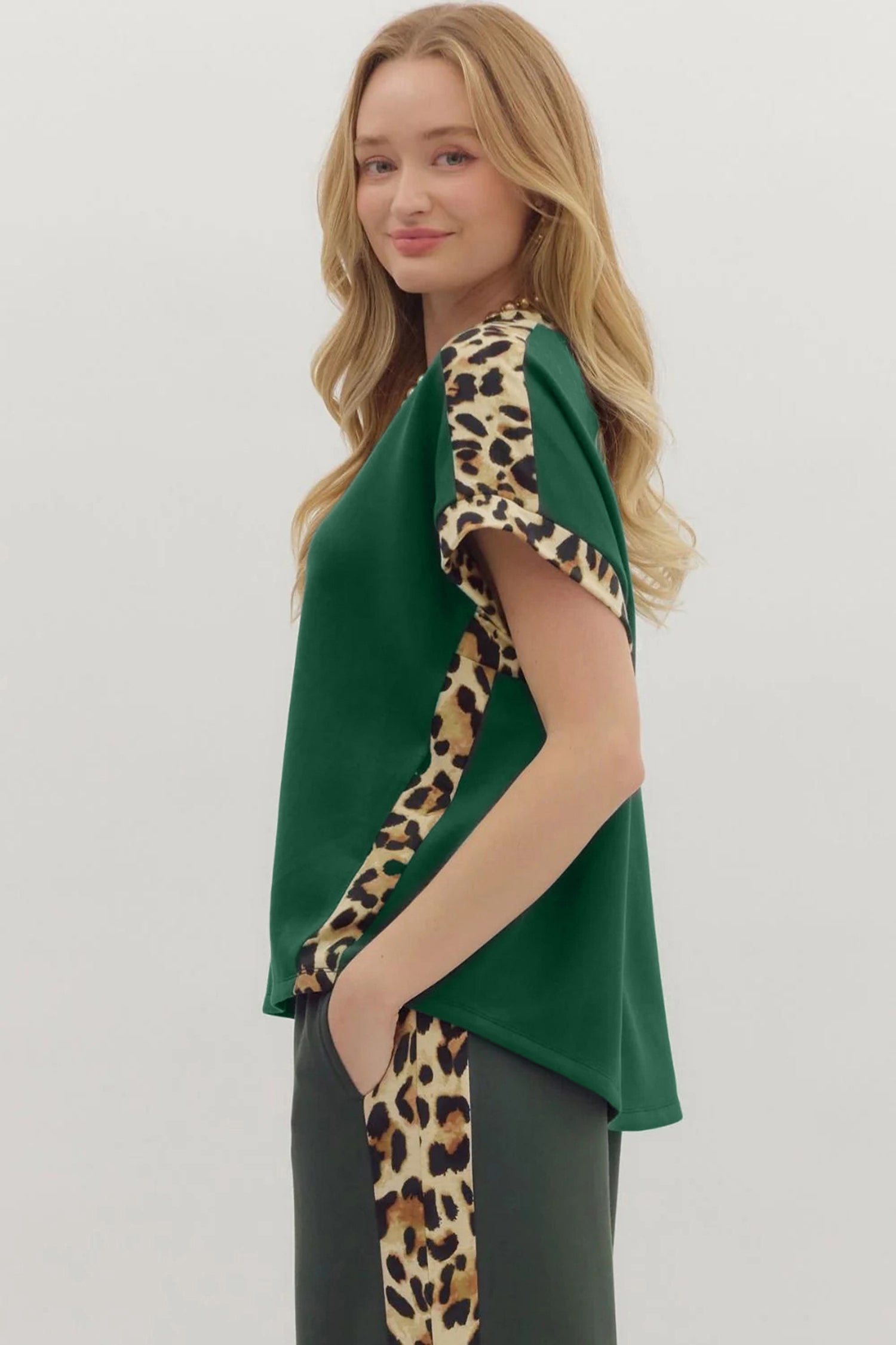 Leopard Trim Round Neck Loose T-Shirt