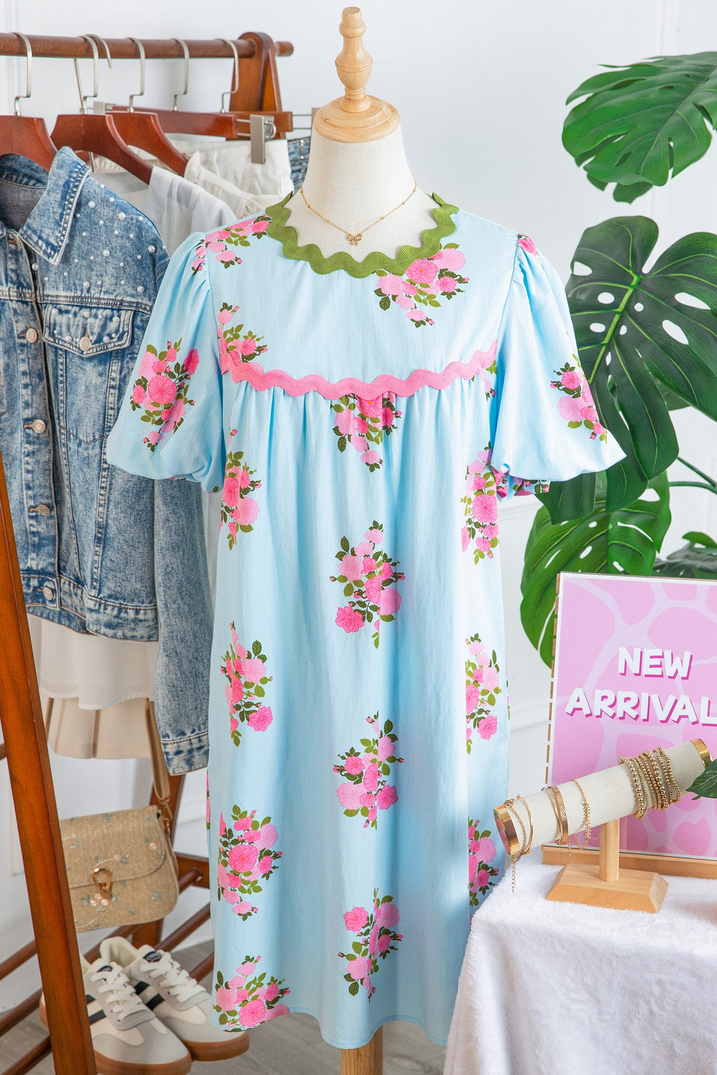 Floral Contrast Ricrac Trim Bubble Sleeve Dress