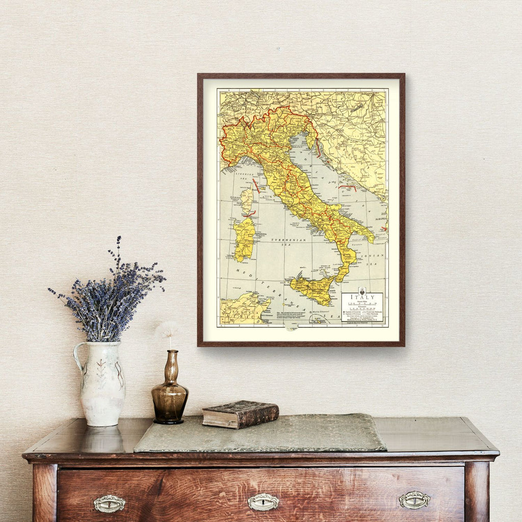 Vintage Map of Italy 1943