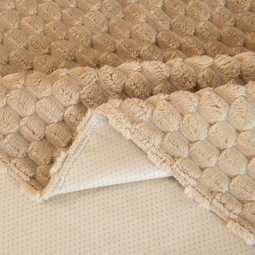 Thick Plush Non-Slip Sofa Throw Cover, Warm Soft Faux Fur Couch Protector for Winter