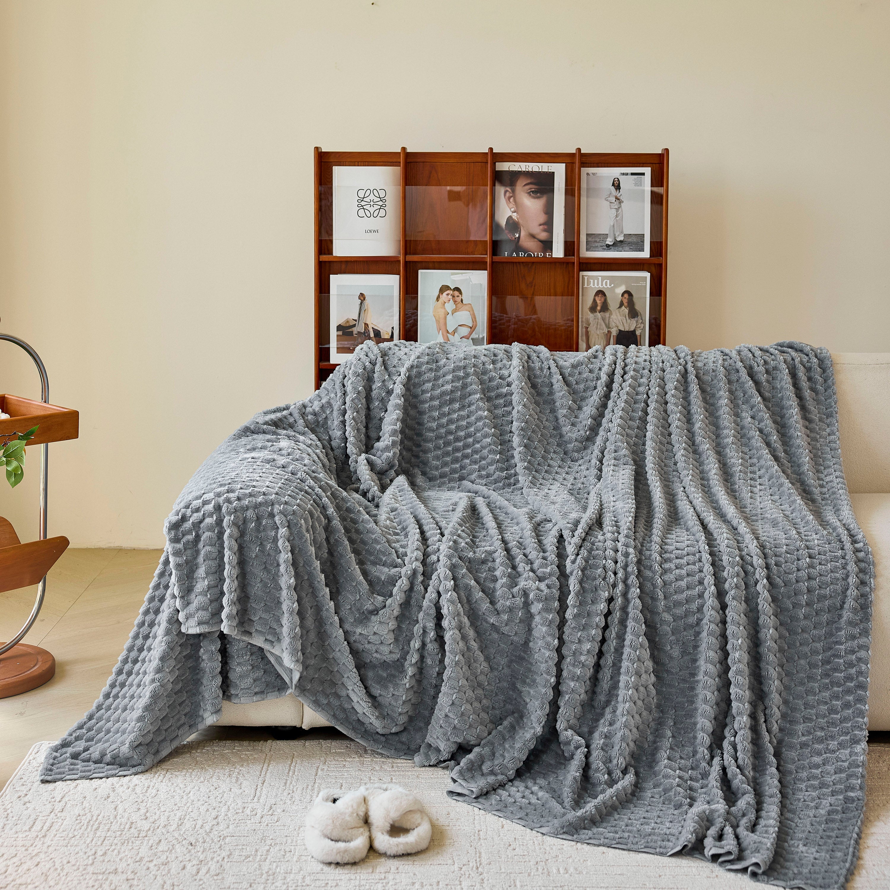 Thick Plush Non-Slip Sofa Throw Cover, Warm Soft Faux Fur Couch Protector for Winter