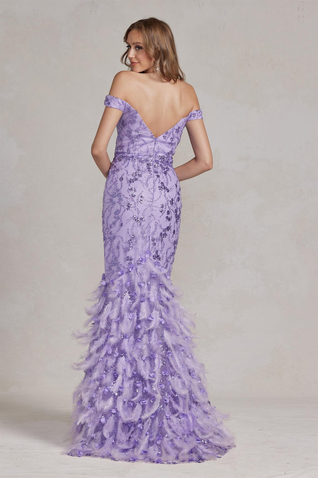 Off The Shoulder Feathers Embellished Long Red Carpet Gown w/ V-Back NXC1106