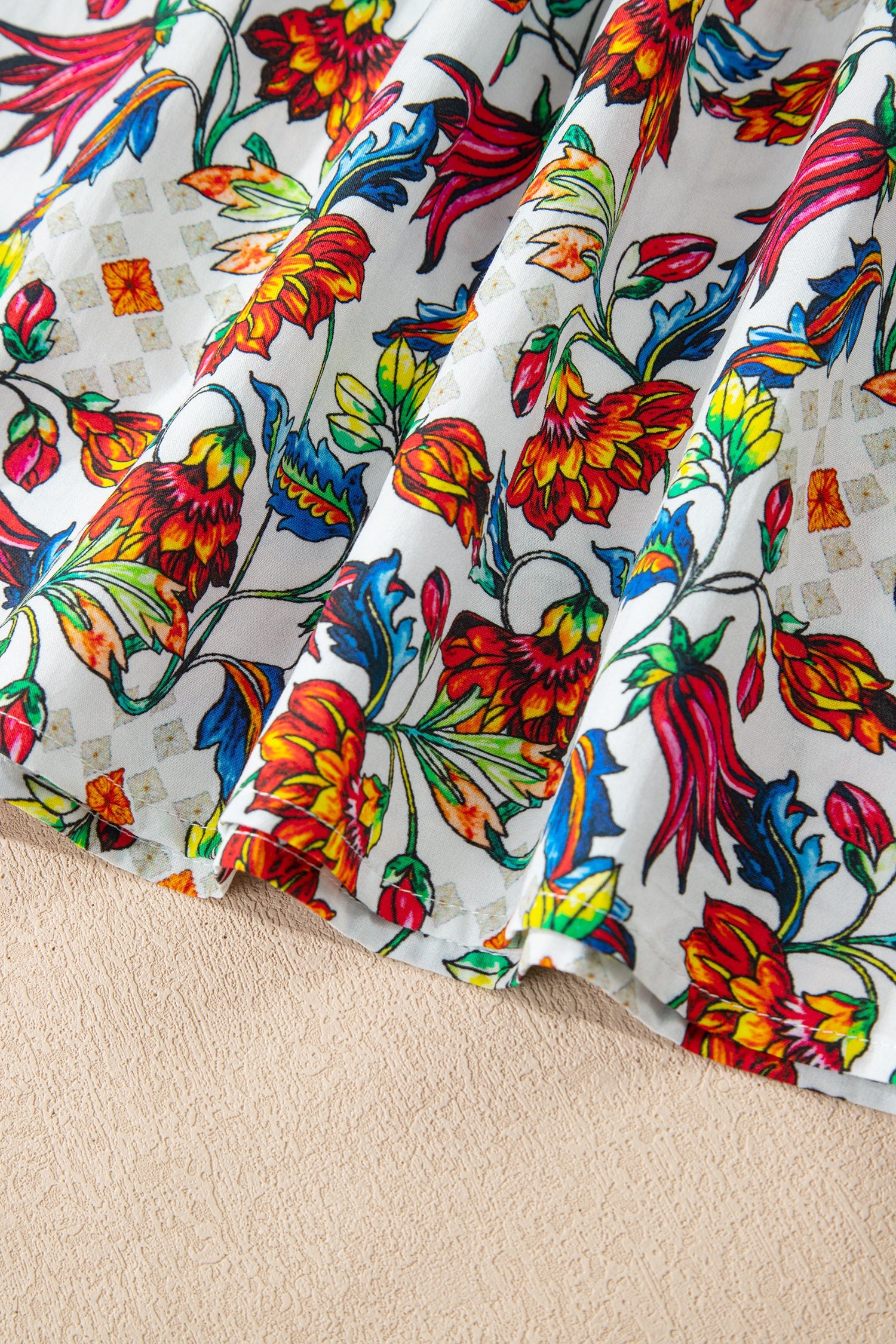 Floral Contrast V-Neck Puff Sleeve Blouse