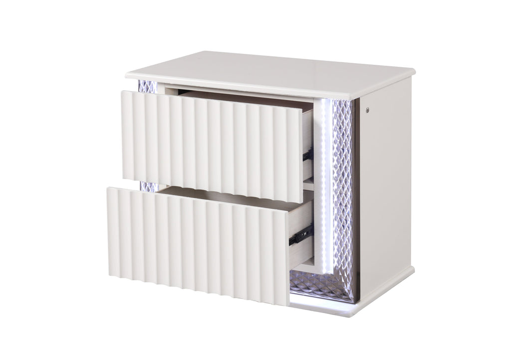 Fabio Contemporary Style King 5PC Bedroom set Made with Diamond-Shaped Side Accents, LED Lighting and Wood in White Finish(NJ INVENTORY)