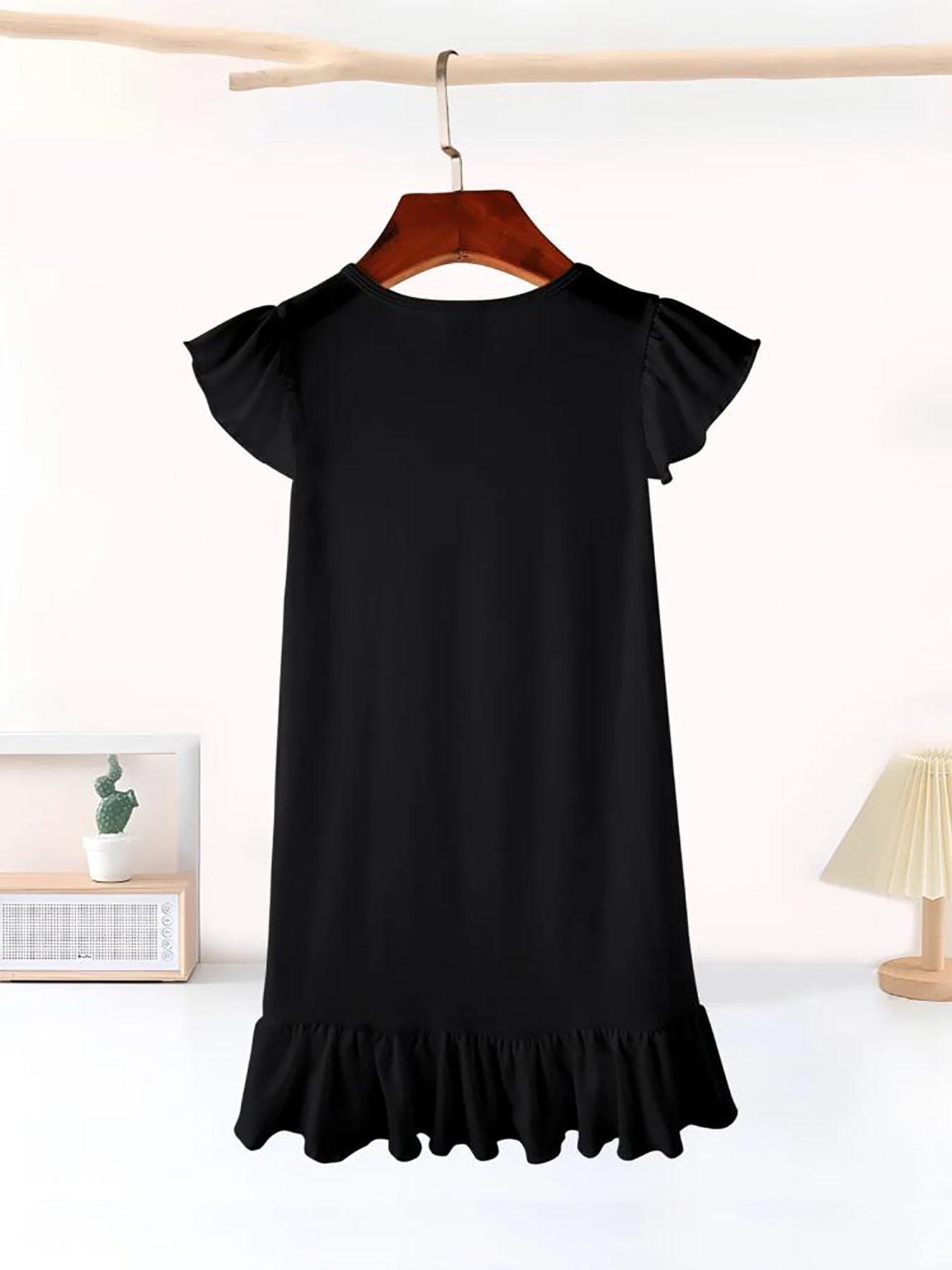 Just a Girl Who Loves Fall Pumpkins Flutter Sleeve Dress for Girls (Front Printing)