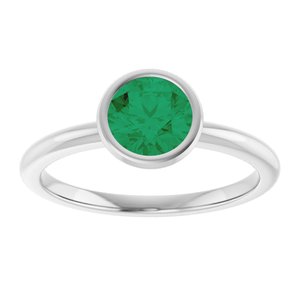 10K White Gold 6 mm Lab-Grown Emerald Bezel-Set Ring