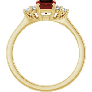10K Yellow Gold Natural Mozambique Garnet and 1/6 CTW Lab-Grown Diamond Ring