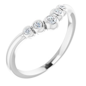 Platinum 1/10 CTW Natural Diamond Graduated V Ring