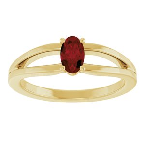 14K Yellow Gold Natural Mozambique Garnet Youth Solitaire Ring