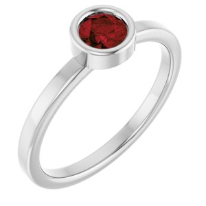 Platinum 4.5 mm Natural Mozambique Garnet Ring