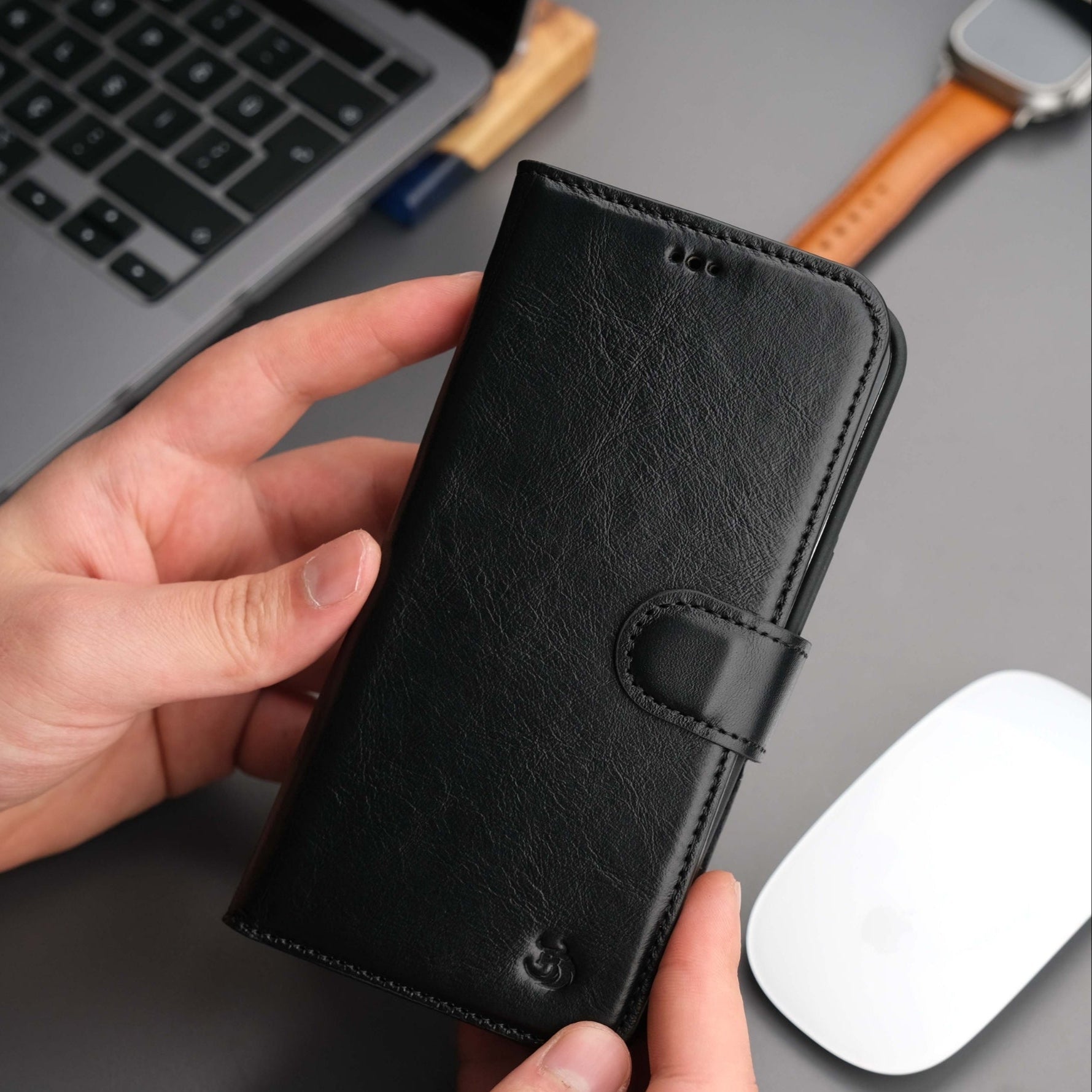 Casper Leather iPhone 14 Pro Wallet Case | MagSafe