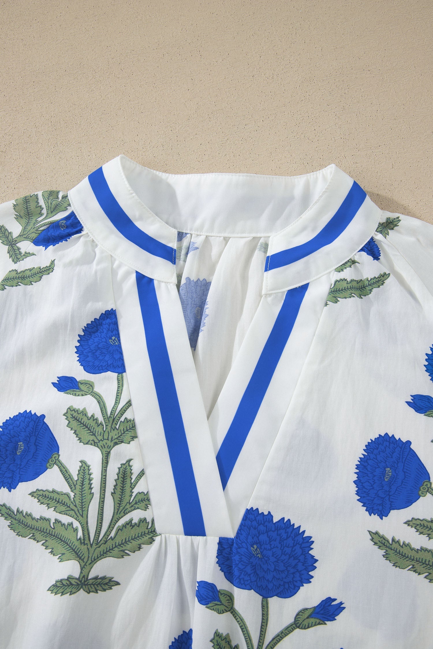 Flower Contrast V-Neck 3/4 Sleeve Blouse