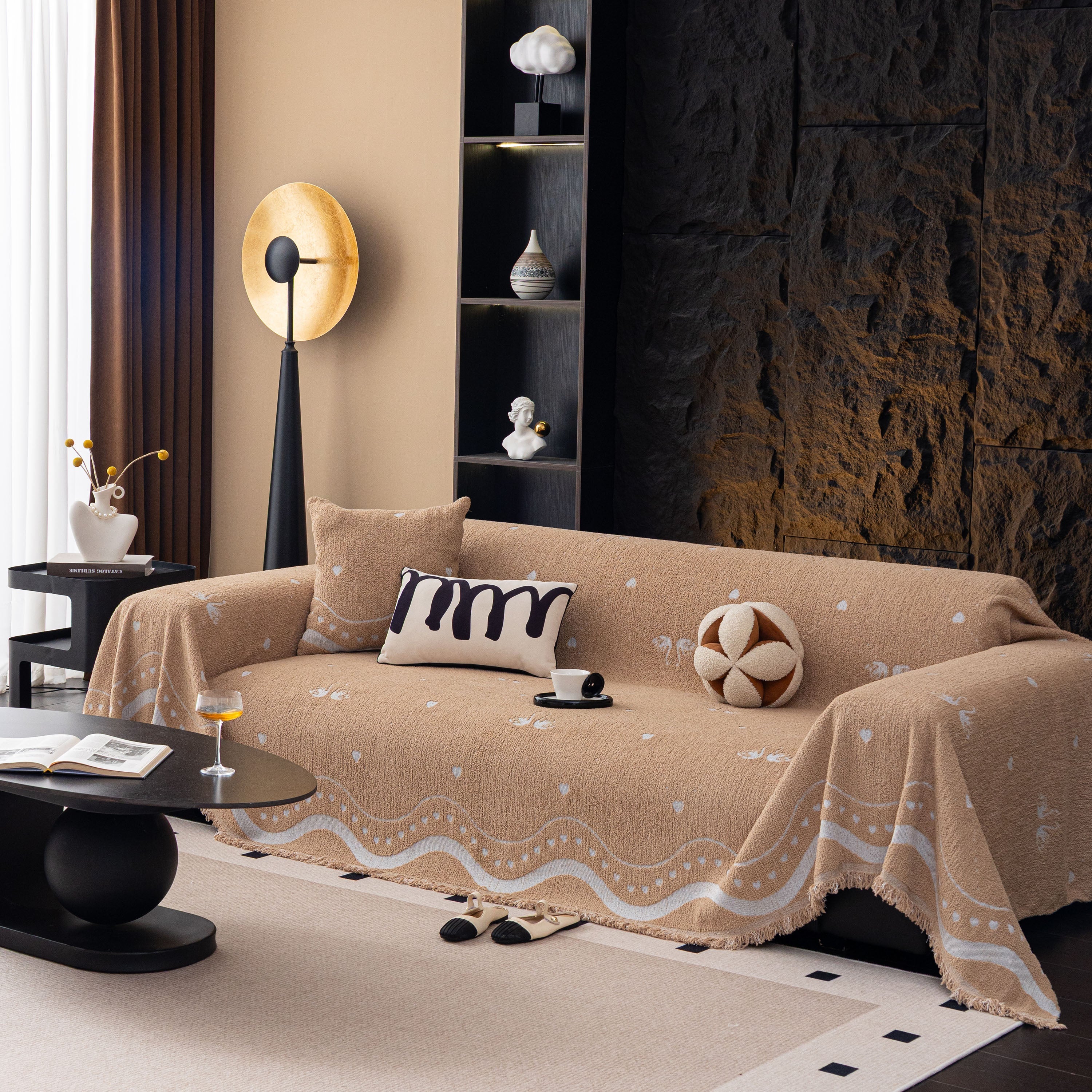 Luxurious Jacquard Couch Cover, Snag-Resistant Pet Friendly Couch Throw with Fringe