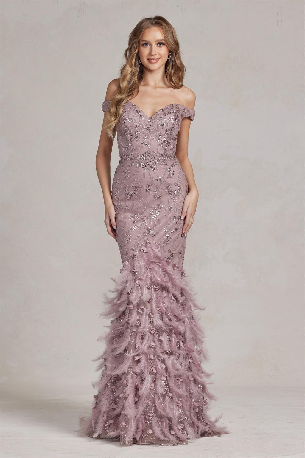 Off The Shoulder Feathers Embellished Long Red Carpet Gown w/ V-Back NXC1106