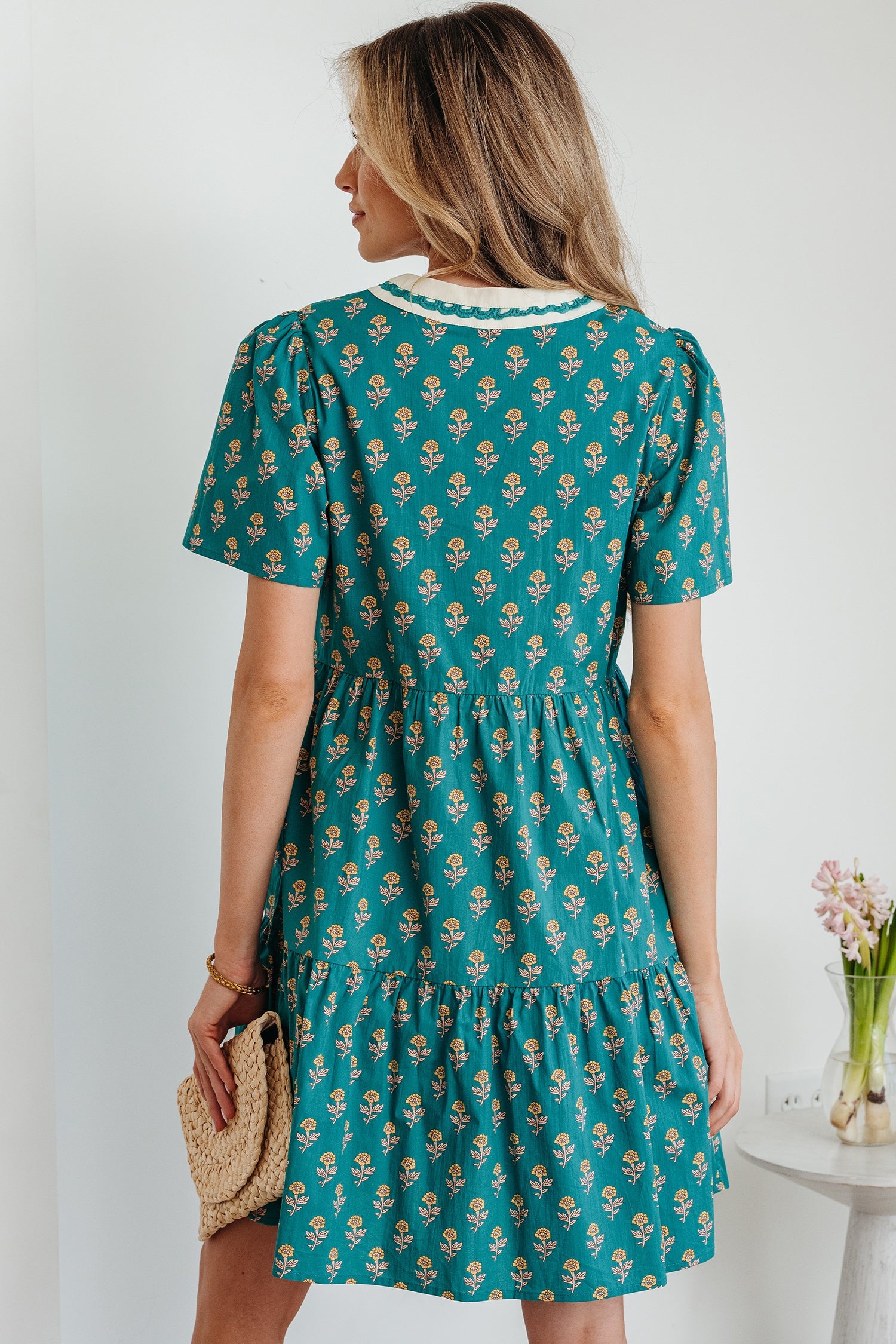 Floral Contrast Trim V-Neck Short Sleeve Dress