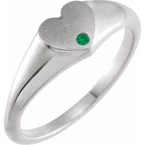 14K White Gold Natural Emerald Heart Signet Ring