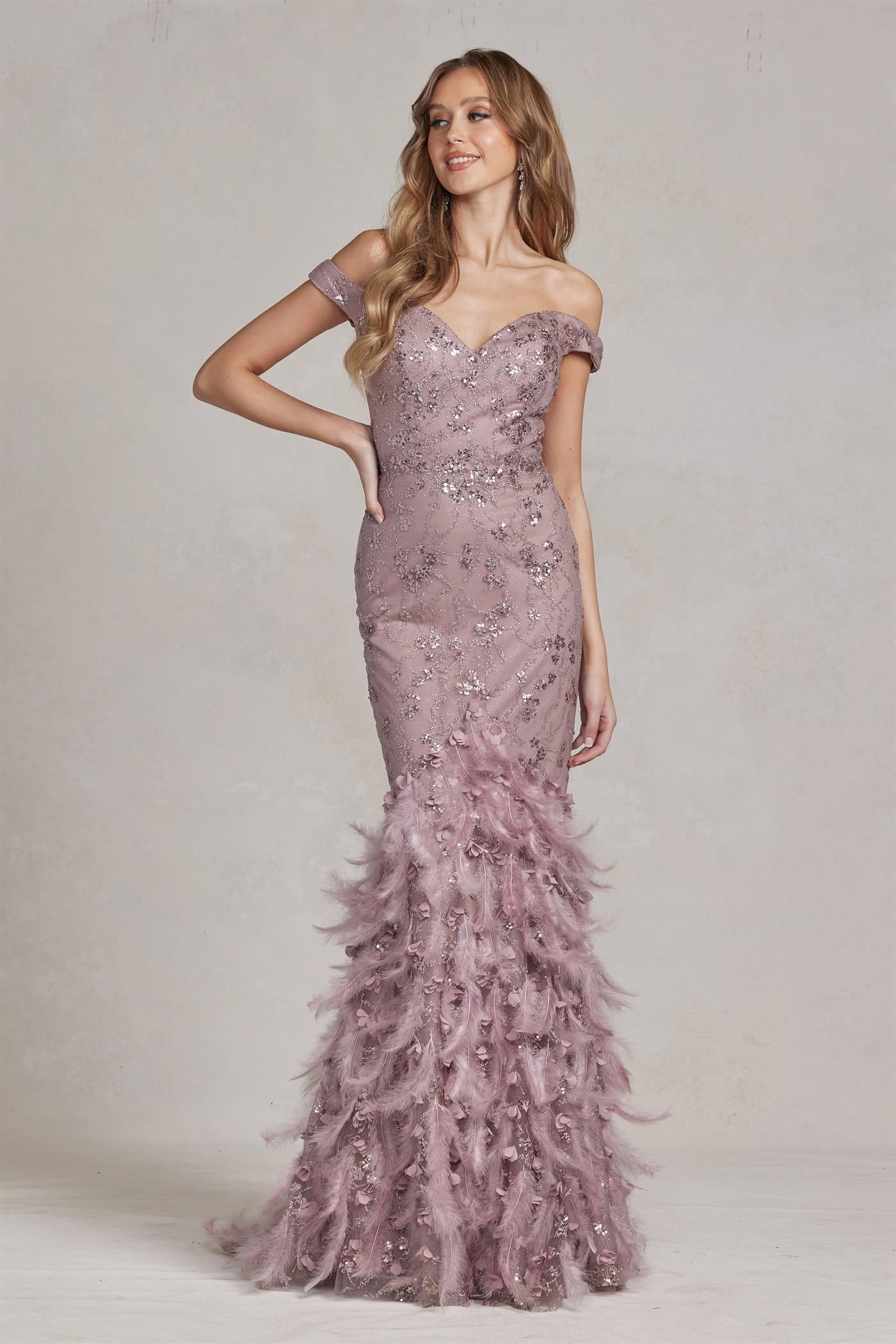 Off The Shoulder Feathers Embellished Long Red Carpet Gown w/ V-Back NXC1106