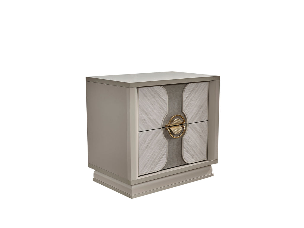 Eternity Traditional Style 5 Pc King Bedroom Set Made with Wood and Gold Accents in Beige(CA INVENTORY)