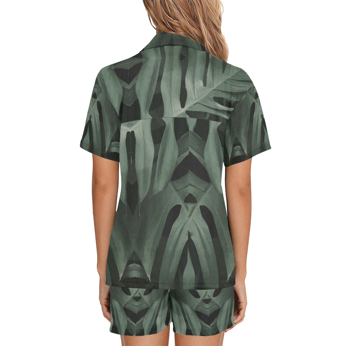 Women's Green Giraffe Button Front Shorts & Shirt Pajama Set (Made in USA)