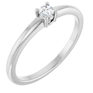 Platinum 1/10 CTW Natural Diamond Ring