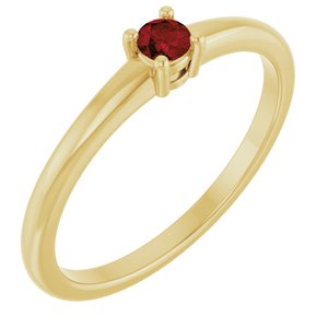 14K Yellow Gold Natural Garnet Mozambique Ring