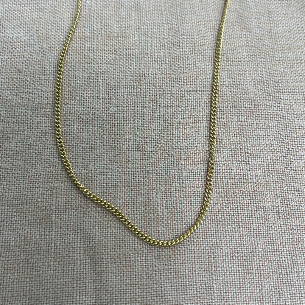 CURB CHAIN CHOKER NECKLACE