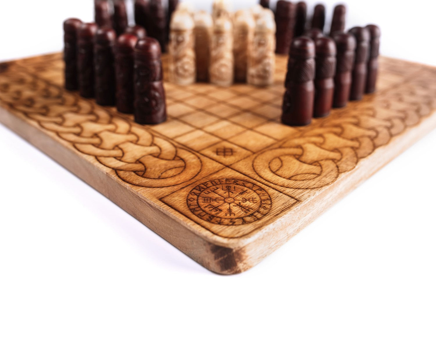 Hnefatafl Set – King's Board with Ox-Bone Pieces