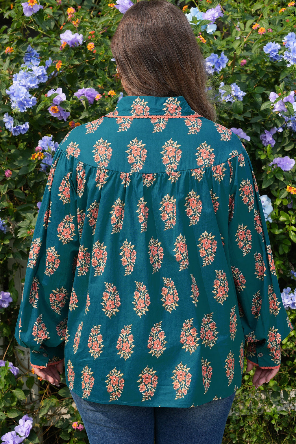 Plus Size Floral Lace Trim Pleated Buttoned Shirt