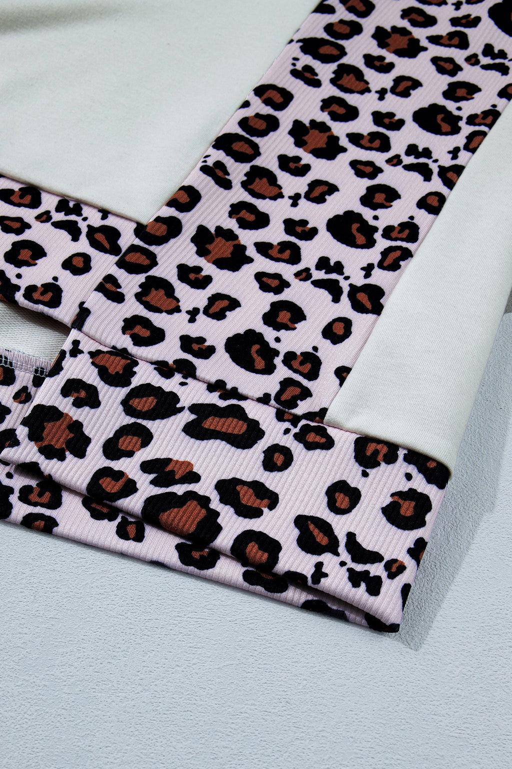 Leopard Ribbed Patchwork Uneven Hem T-Shirt