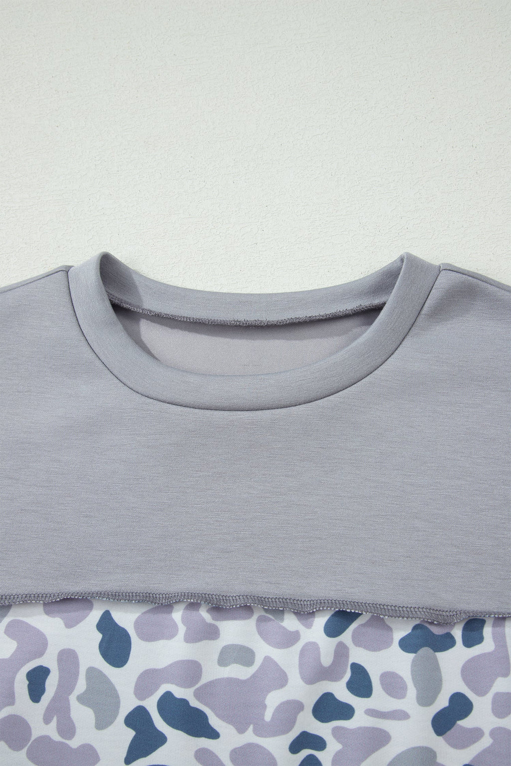 Camo Colorblock Raw Seam Short Sleeve Tee