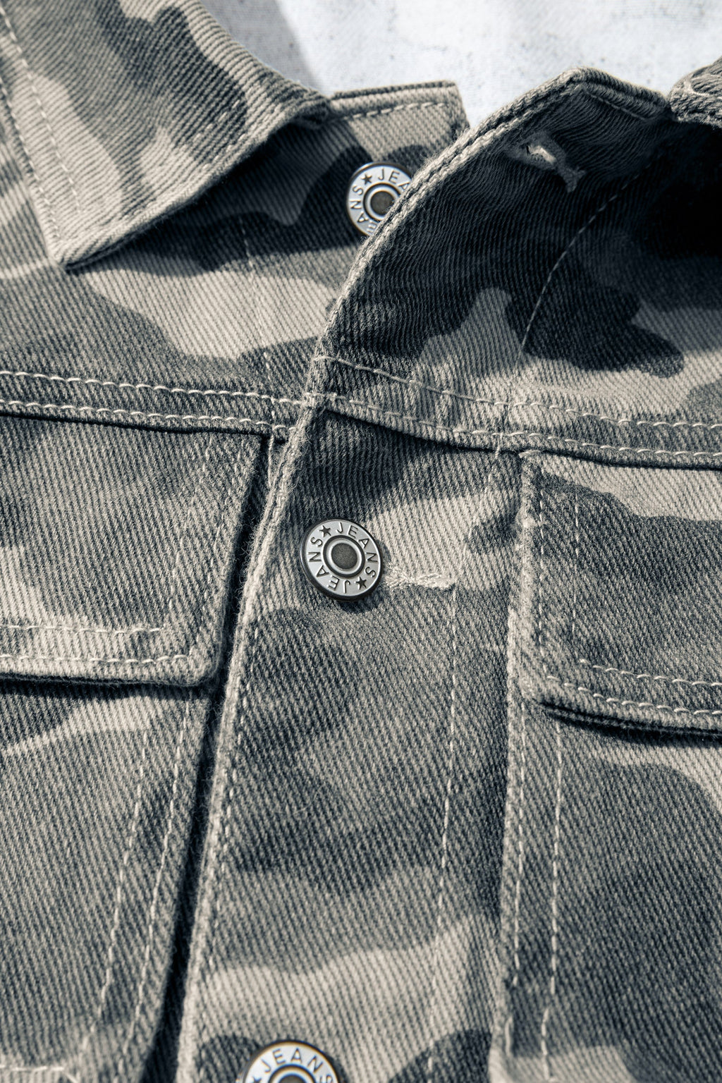 Camo Denim Cargo Pocket Buttoned Vest