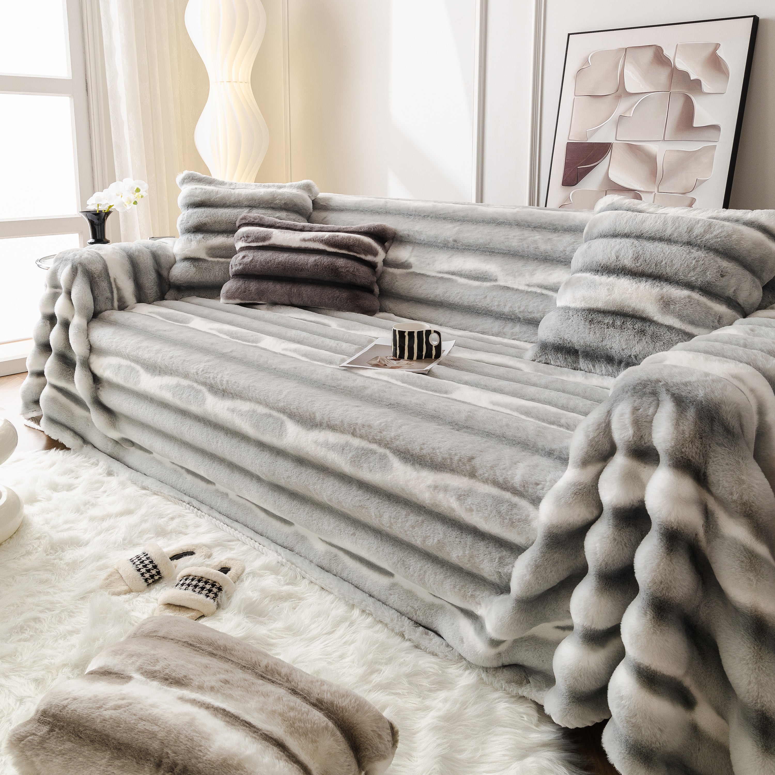 Ultra Soft Faux Fur Couch Cover – Large, Fluffy, and Elegant Sofa Throw Blanket